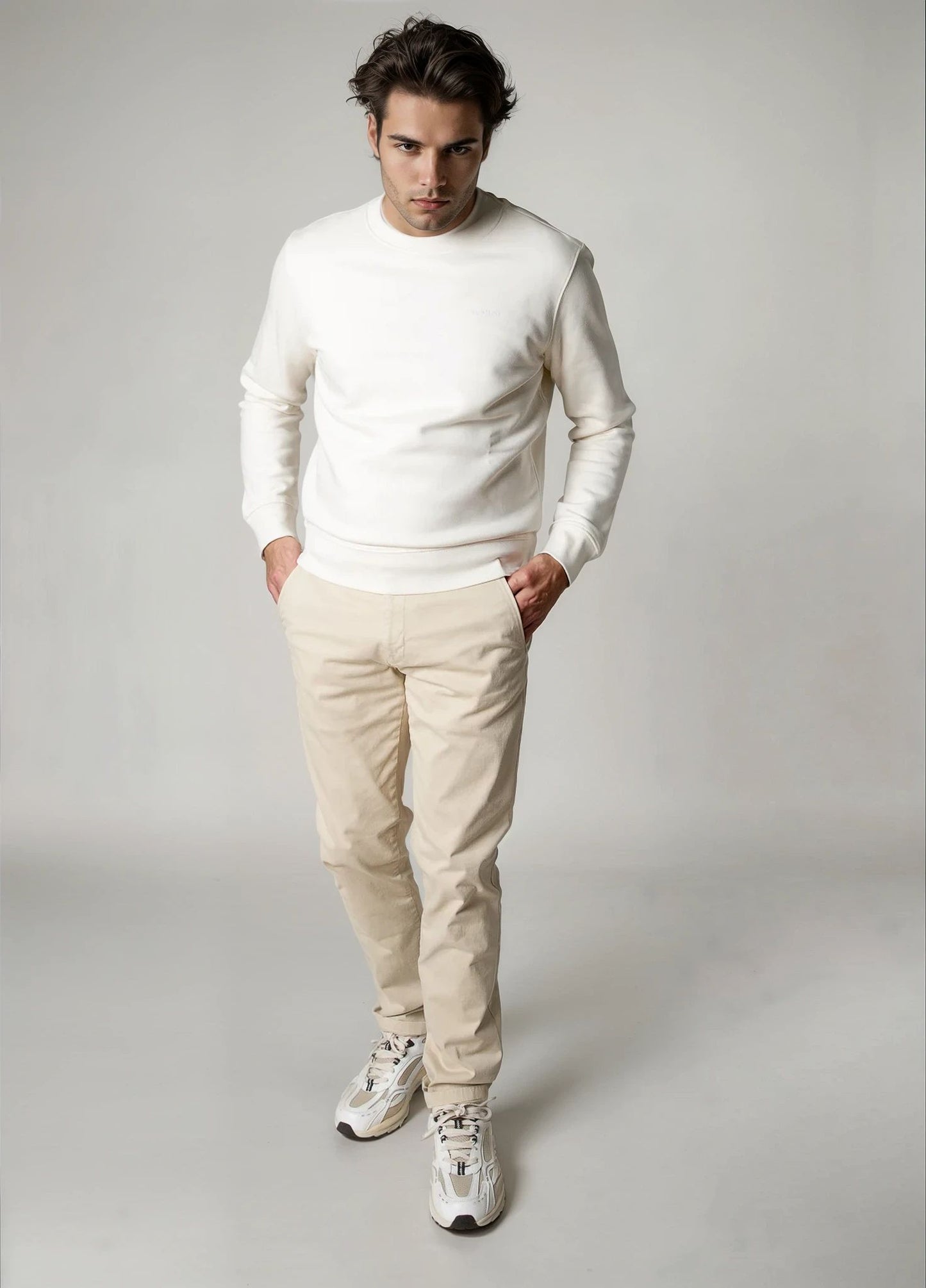 Pantalón chino gabardina beige