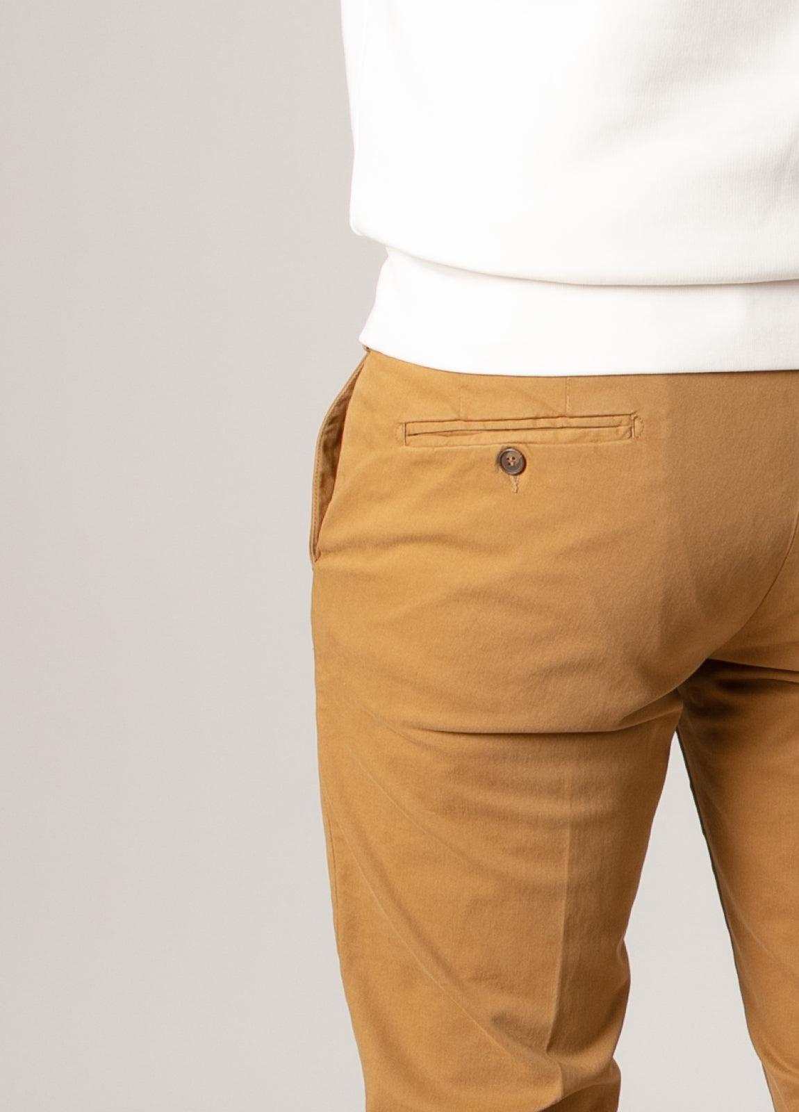 Pantalón chino gabardina tostado
