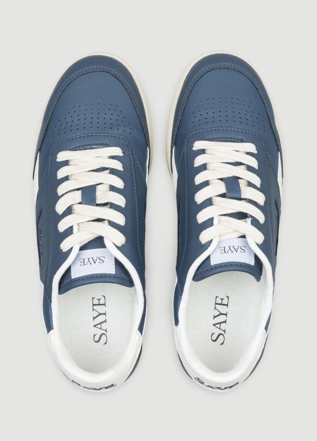 Sneakers azul y blanco