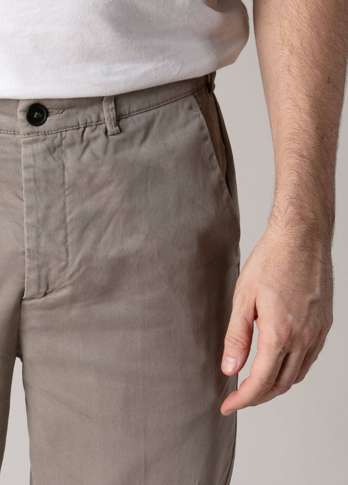 Pantalón chino premium visón