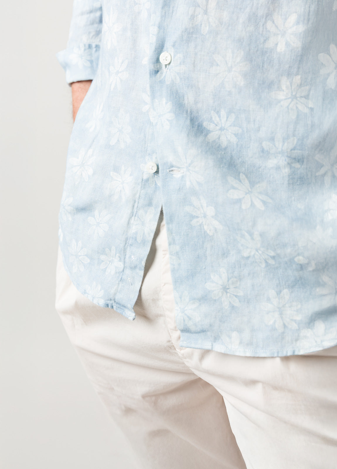 Camisa sport flores celeste