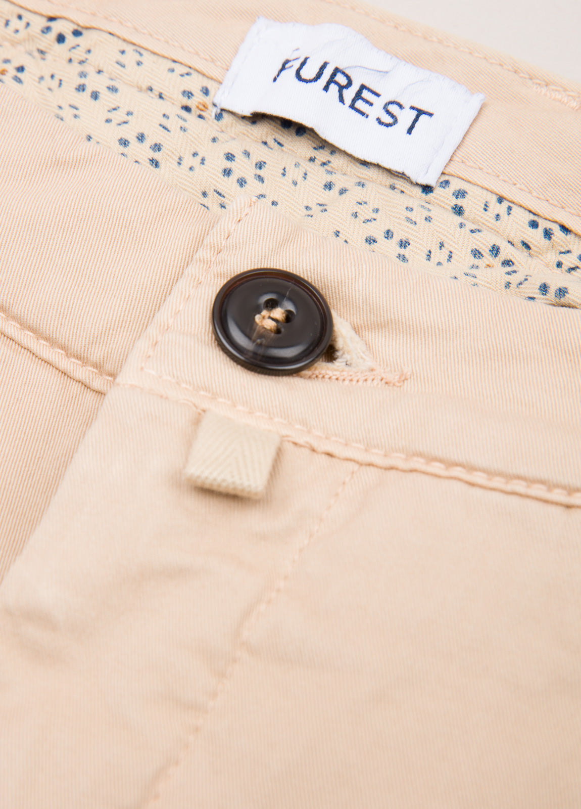 Pantalón chino gabardina arena