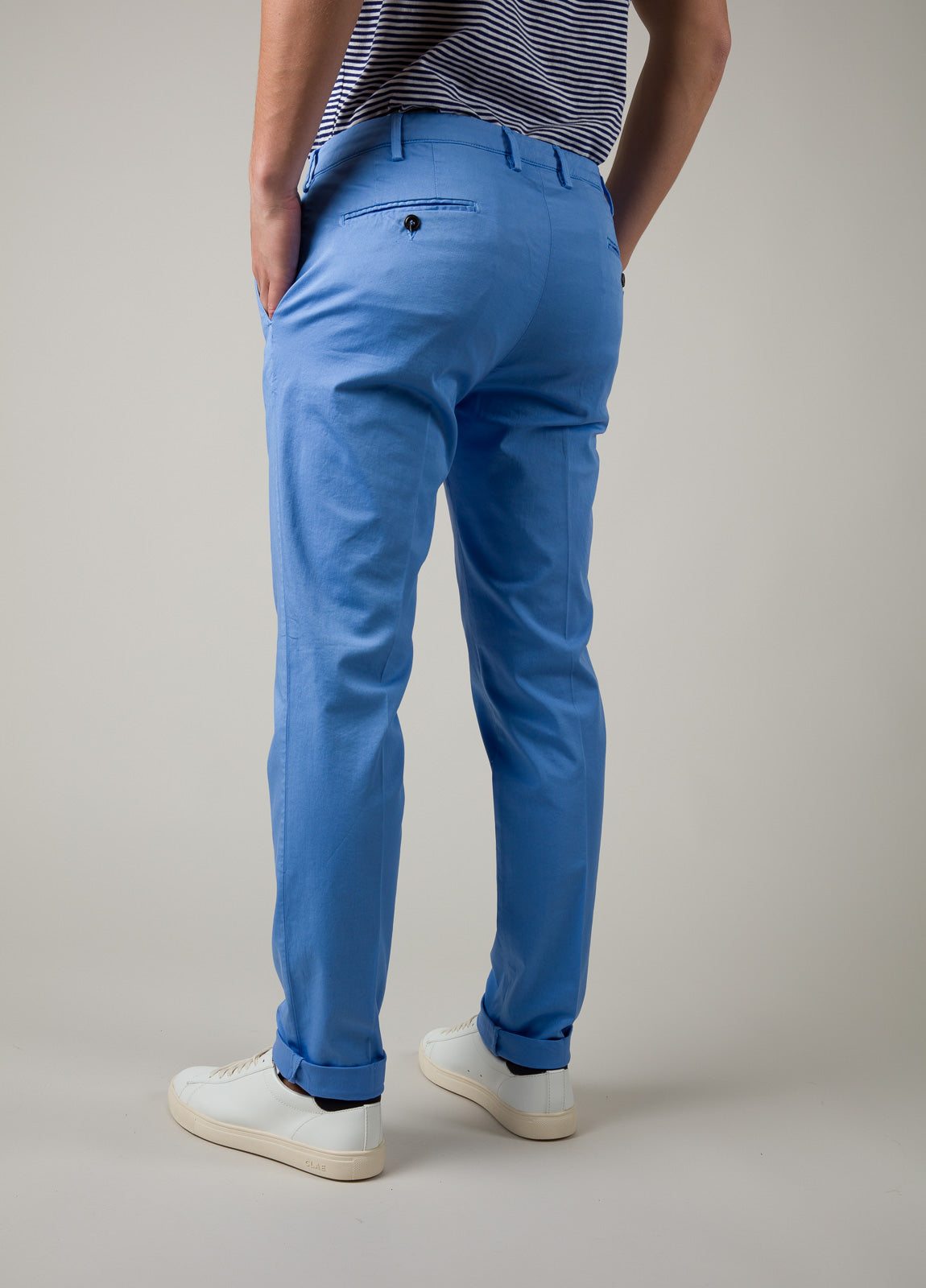 Pantalón chino gabardina azul