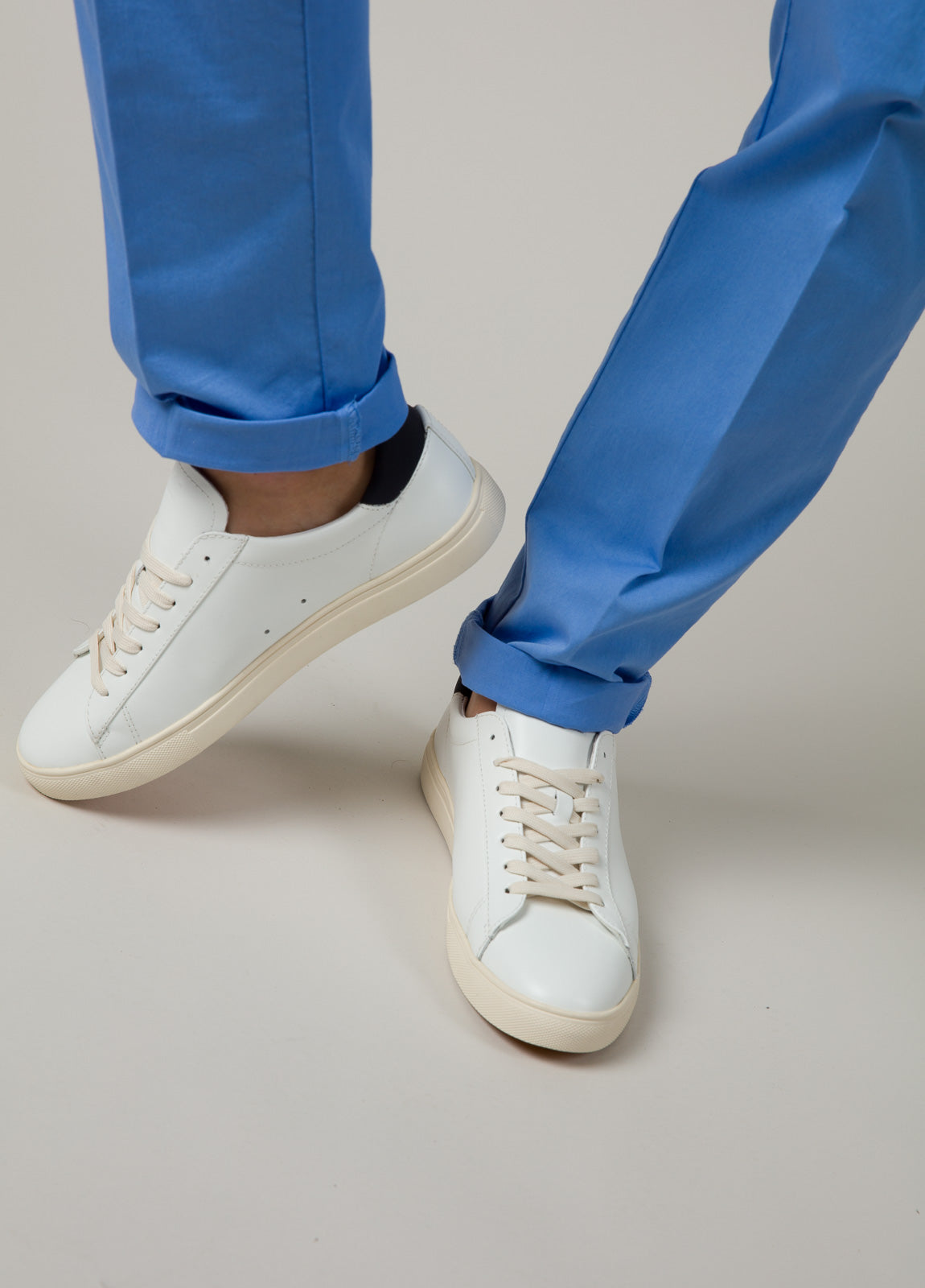 Pantalón chino gabardina azul