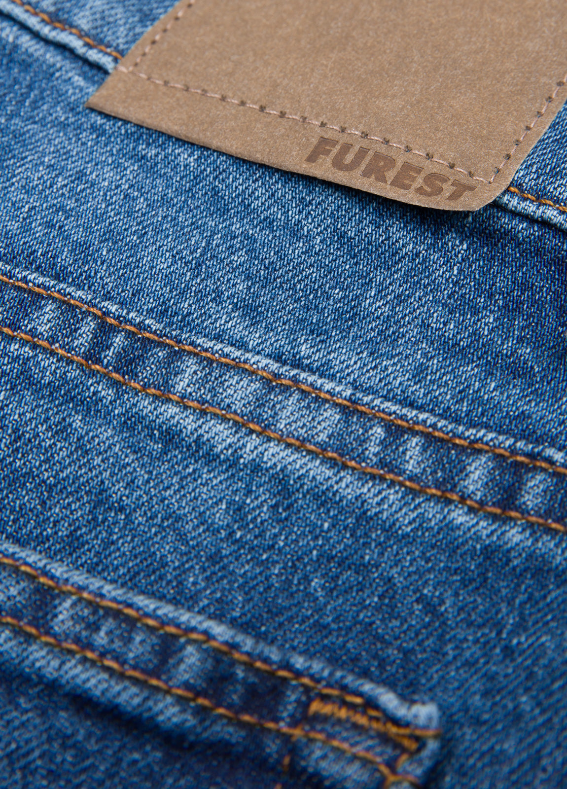 Pantalón tejano denim medio