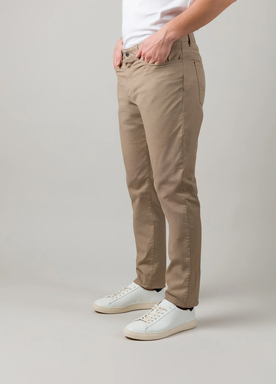 Pantalón cinco bolsillos visón