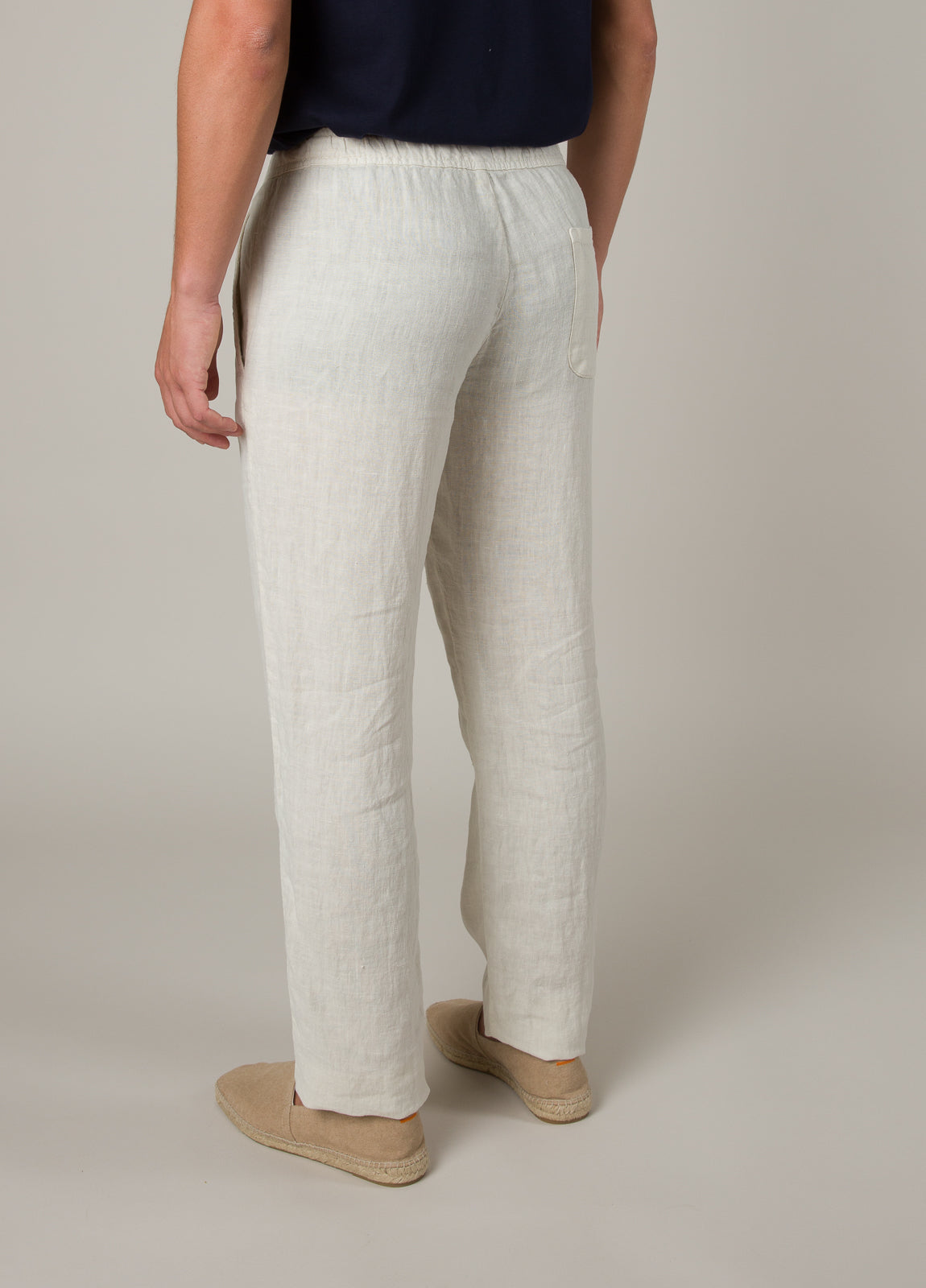 Pantalón jogger lino crudo