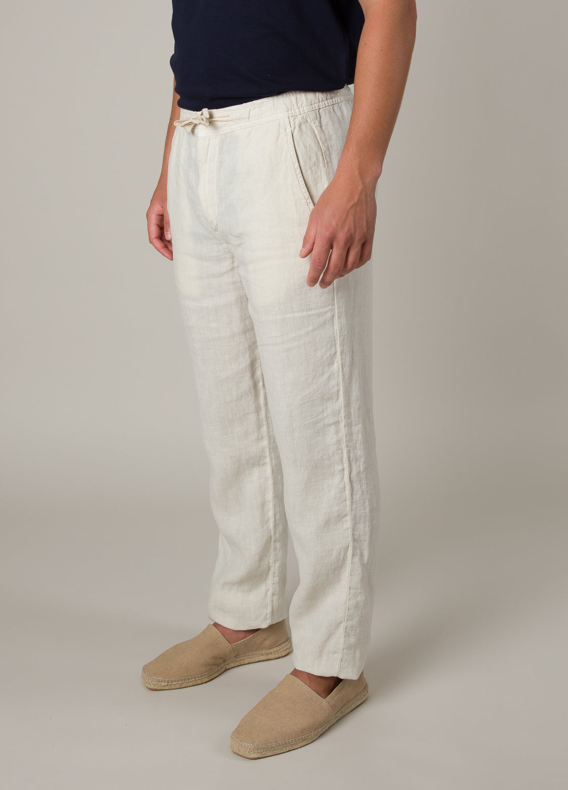 Pantalón jogger lino crudo