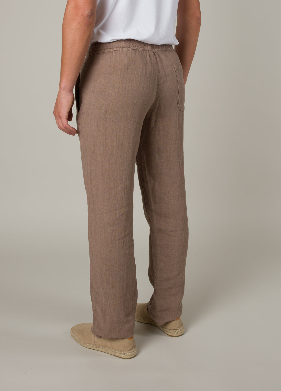 Pantalón jogger lino marrón