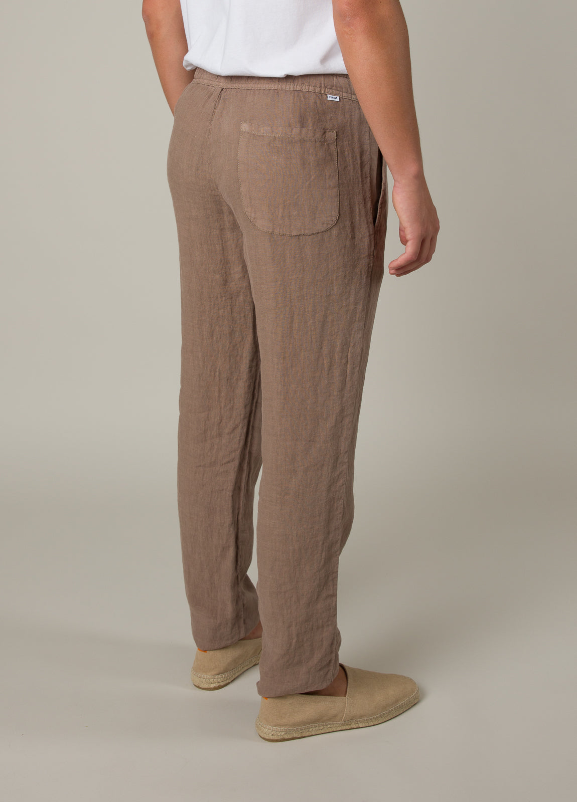 Pantalón jogger lino marrón