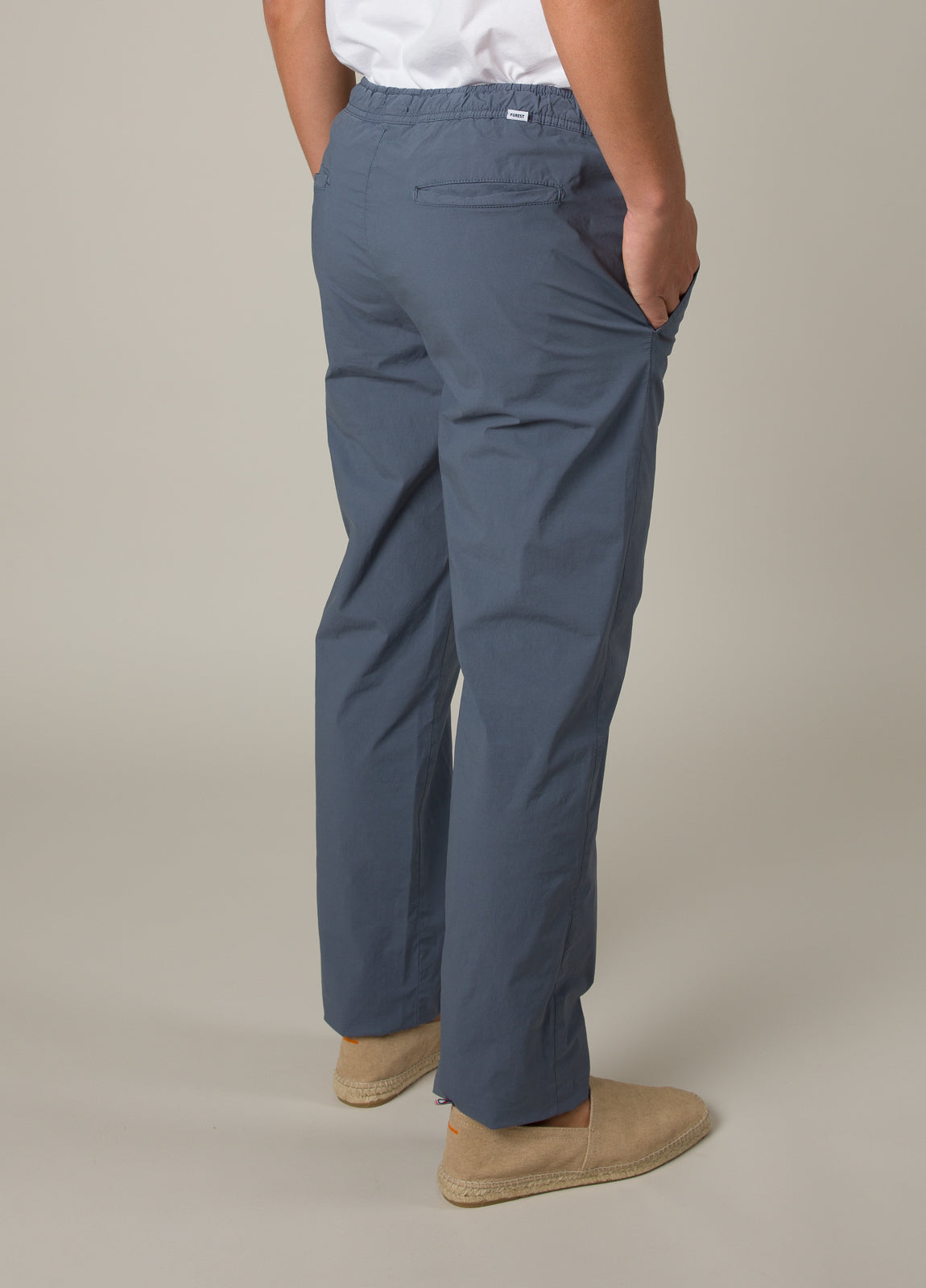 Pantalón jogger algodón plomo