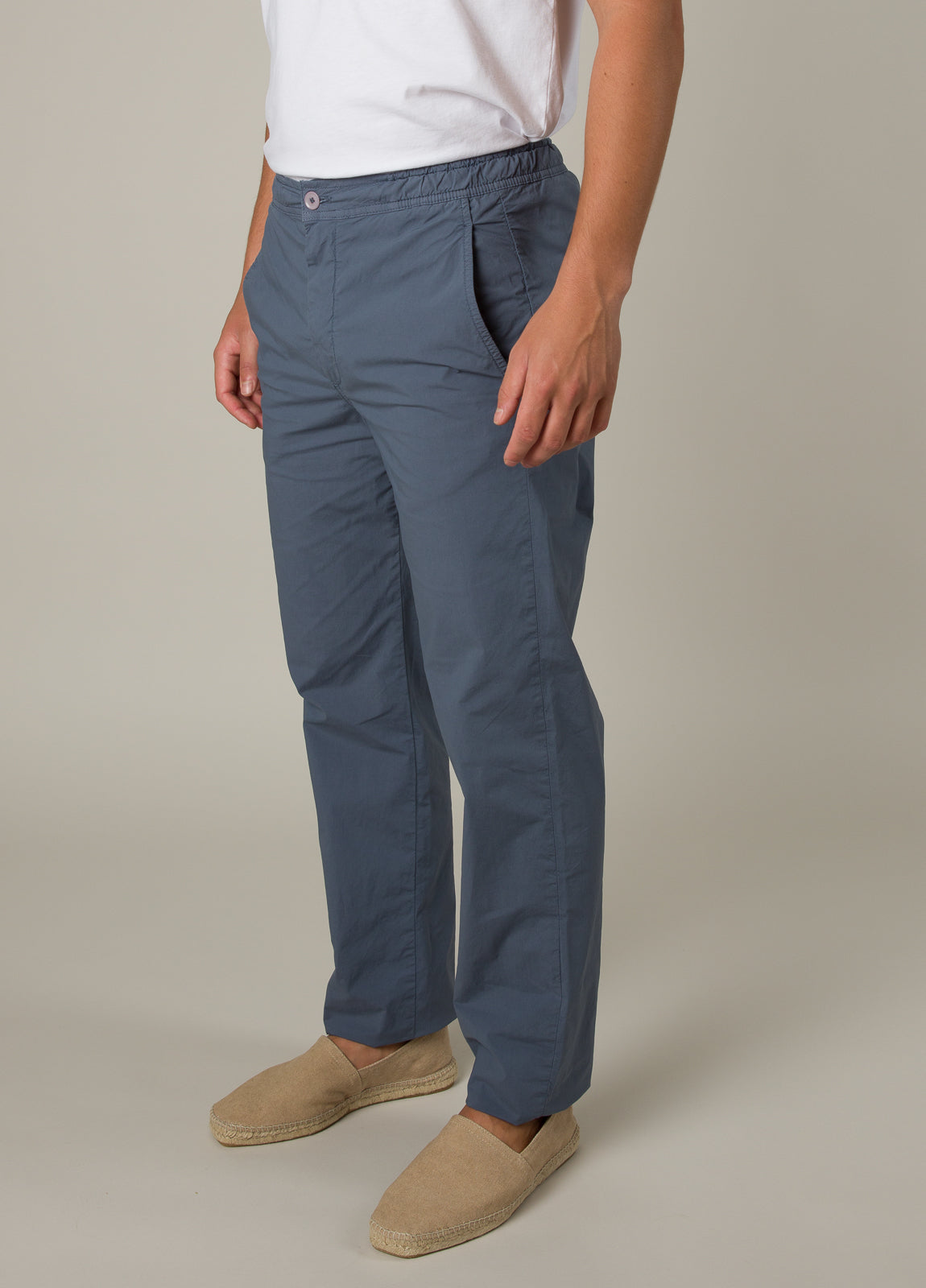 Pantalón jogger algodón plomo