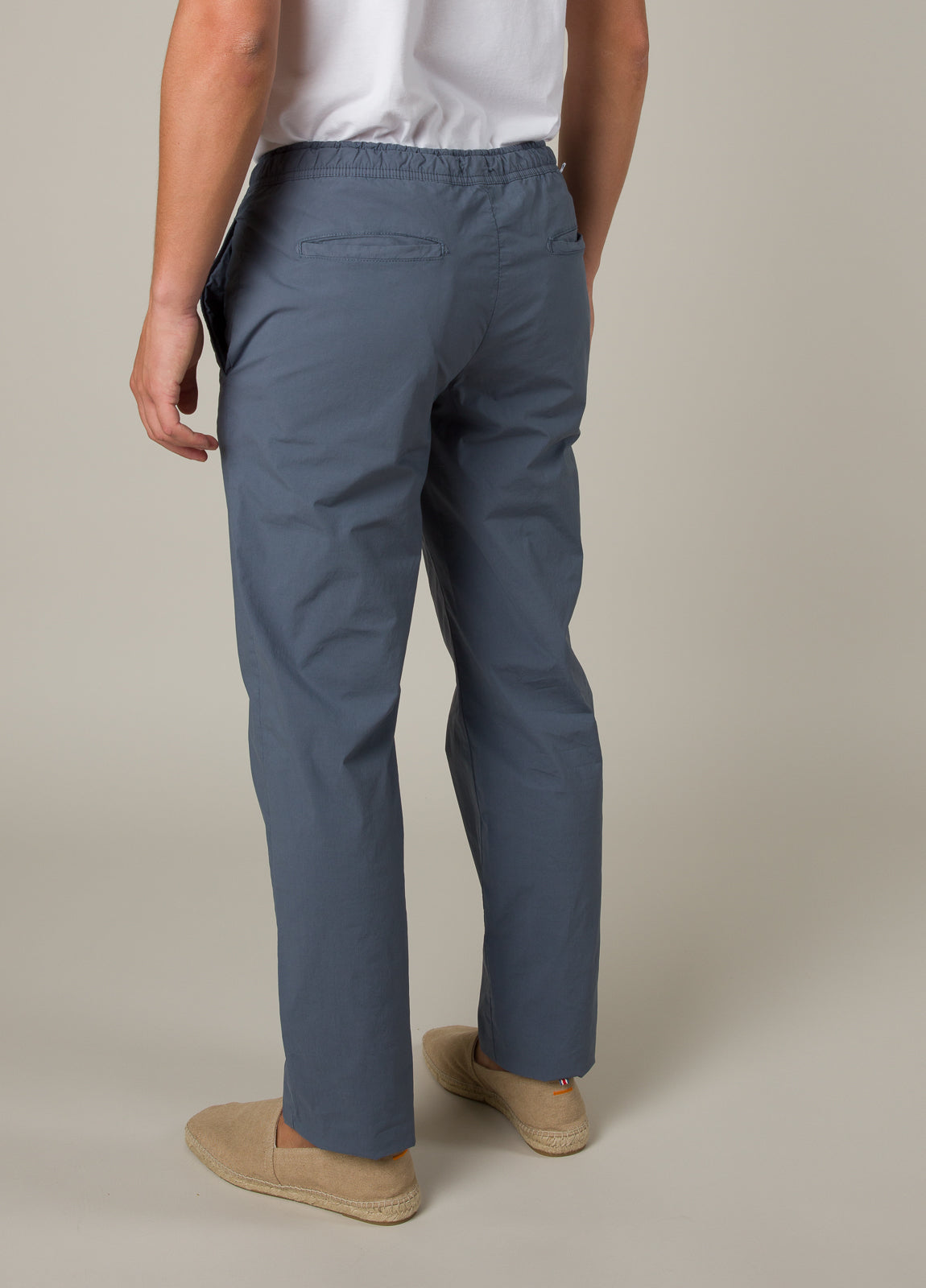 Pantalón jogger algodón plomo