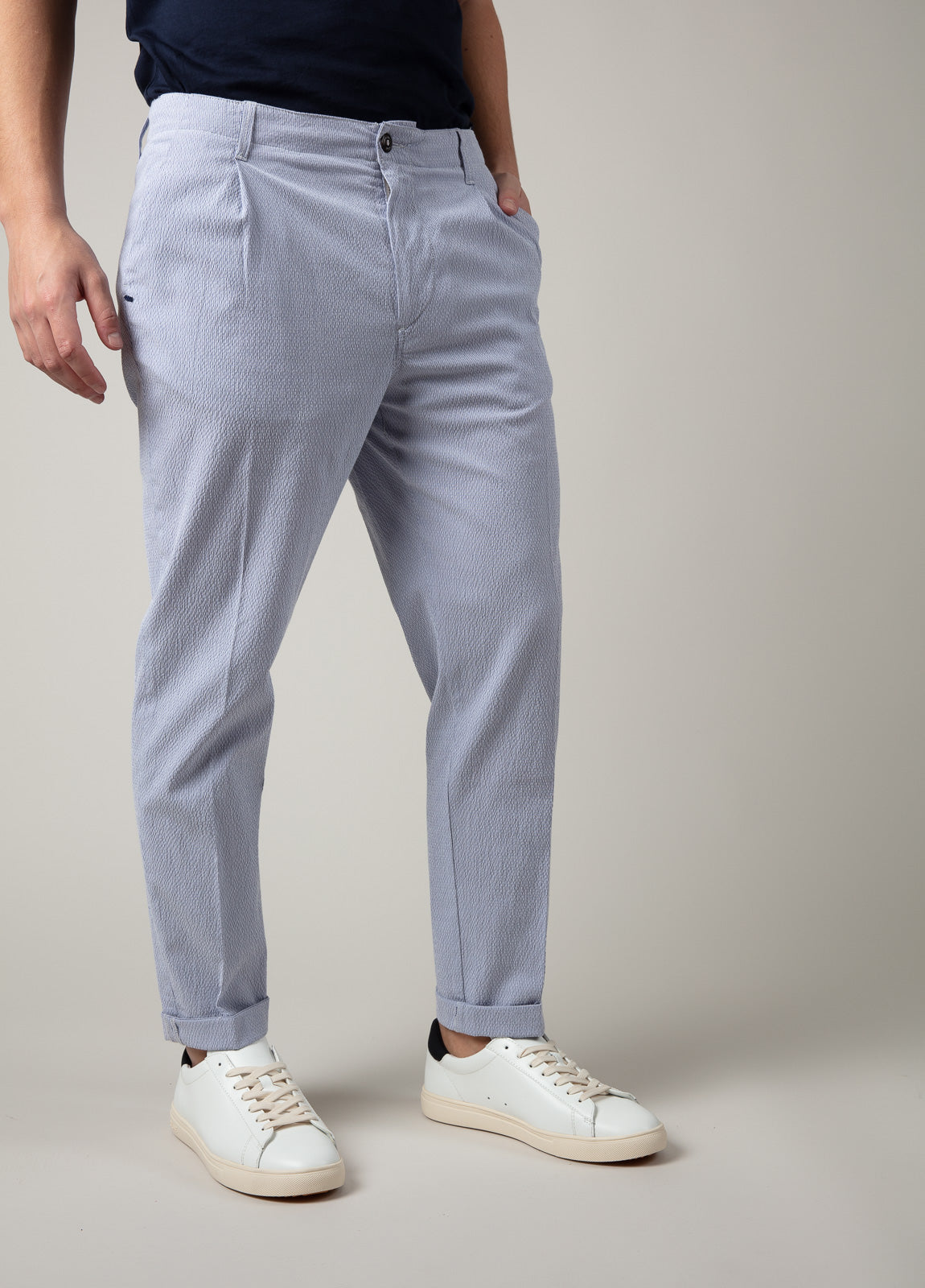 Pantalón sport rayas celeste