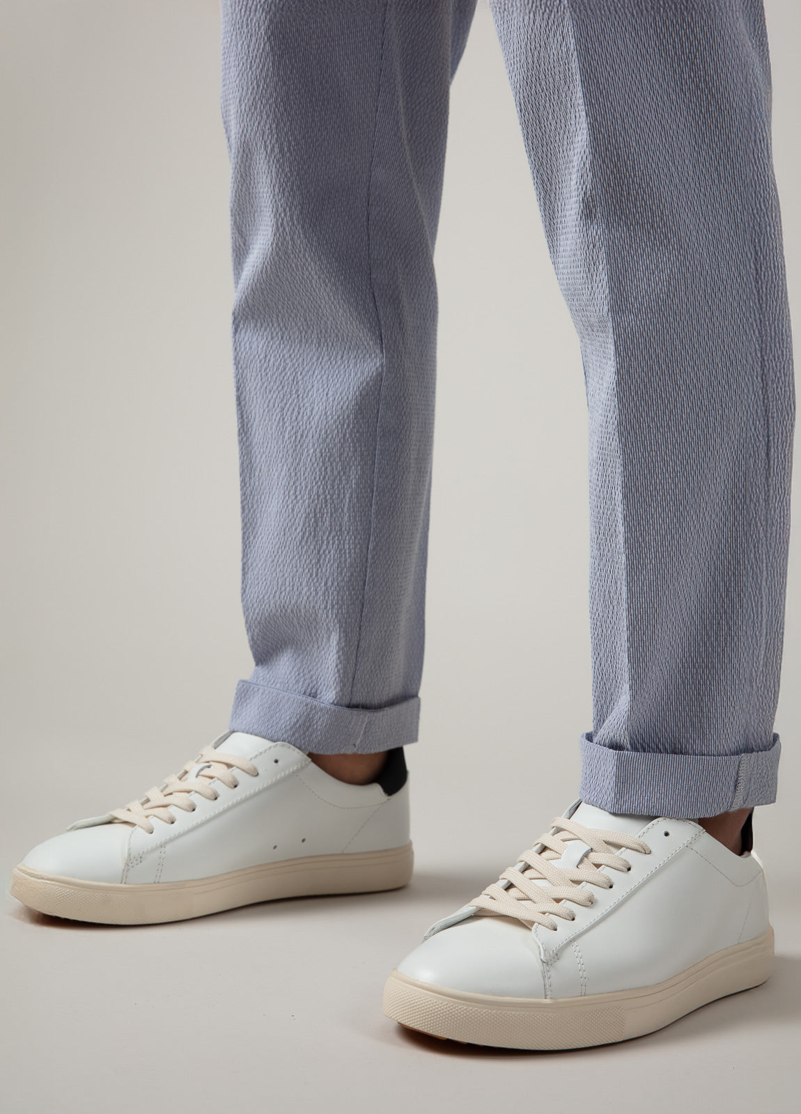 Pantalón sport rayas celeste