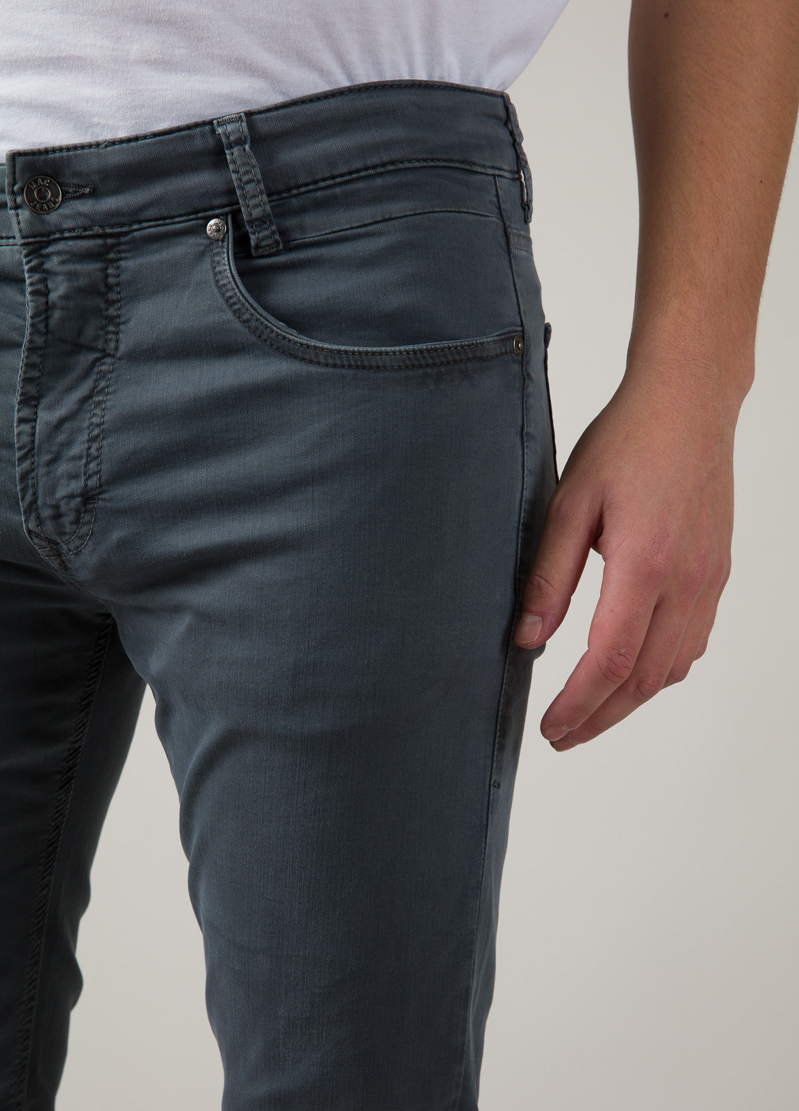 Pantalón cinco bolsillos gris