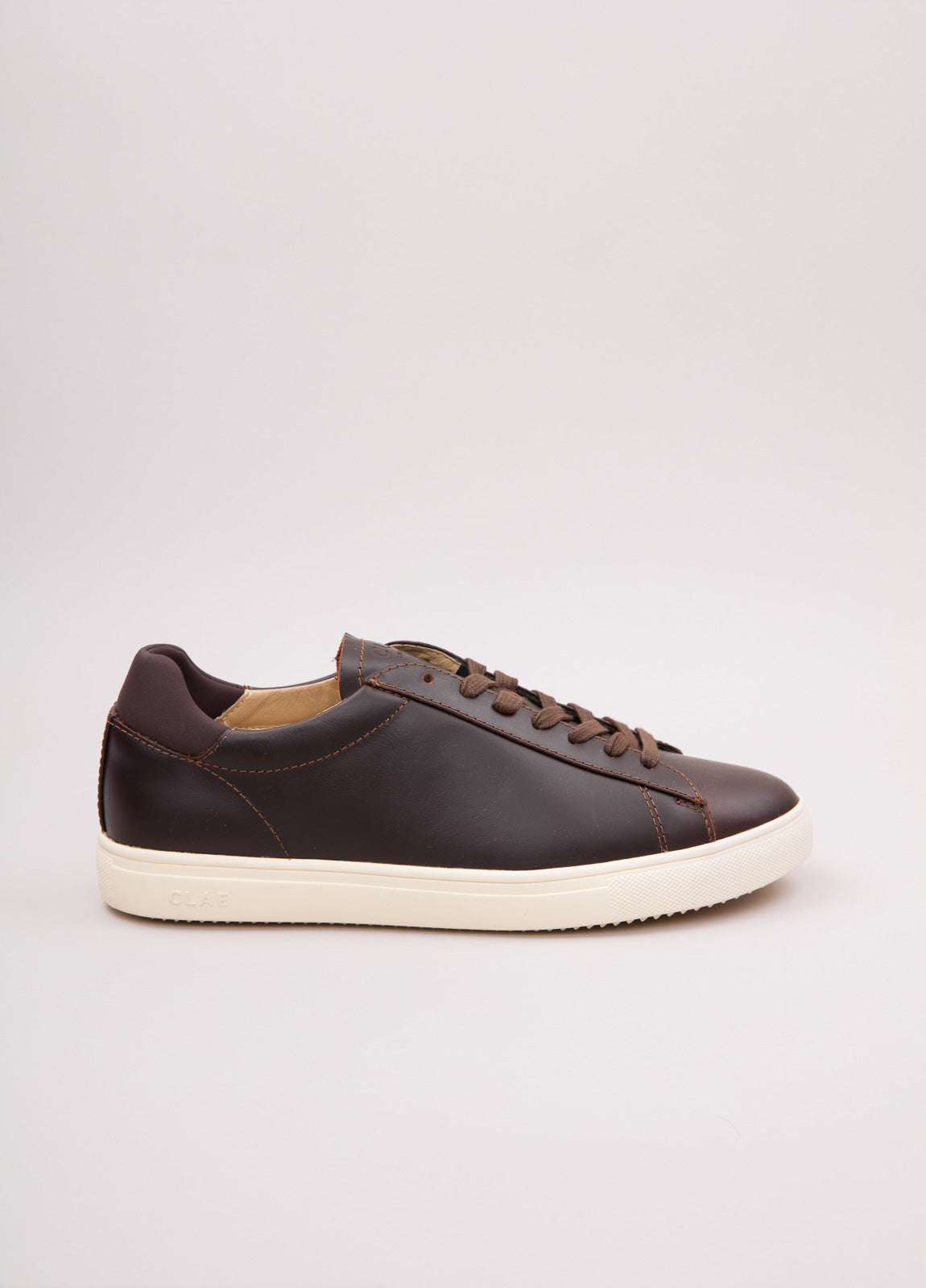 Zapatilla deportivas color marron