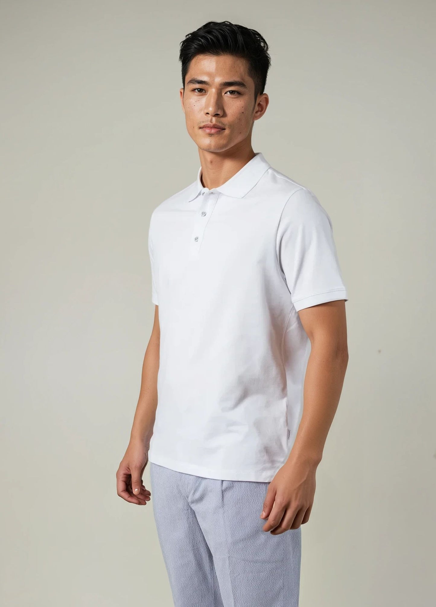 White piqué short-sleeved polo shirt