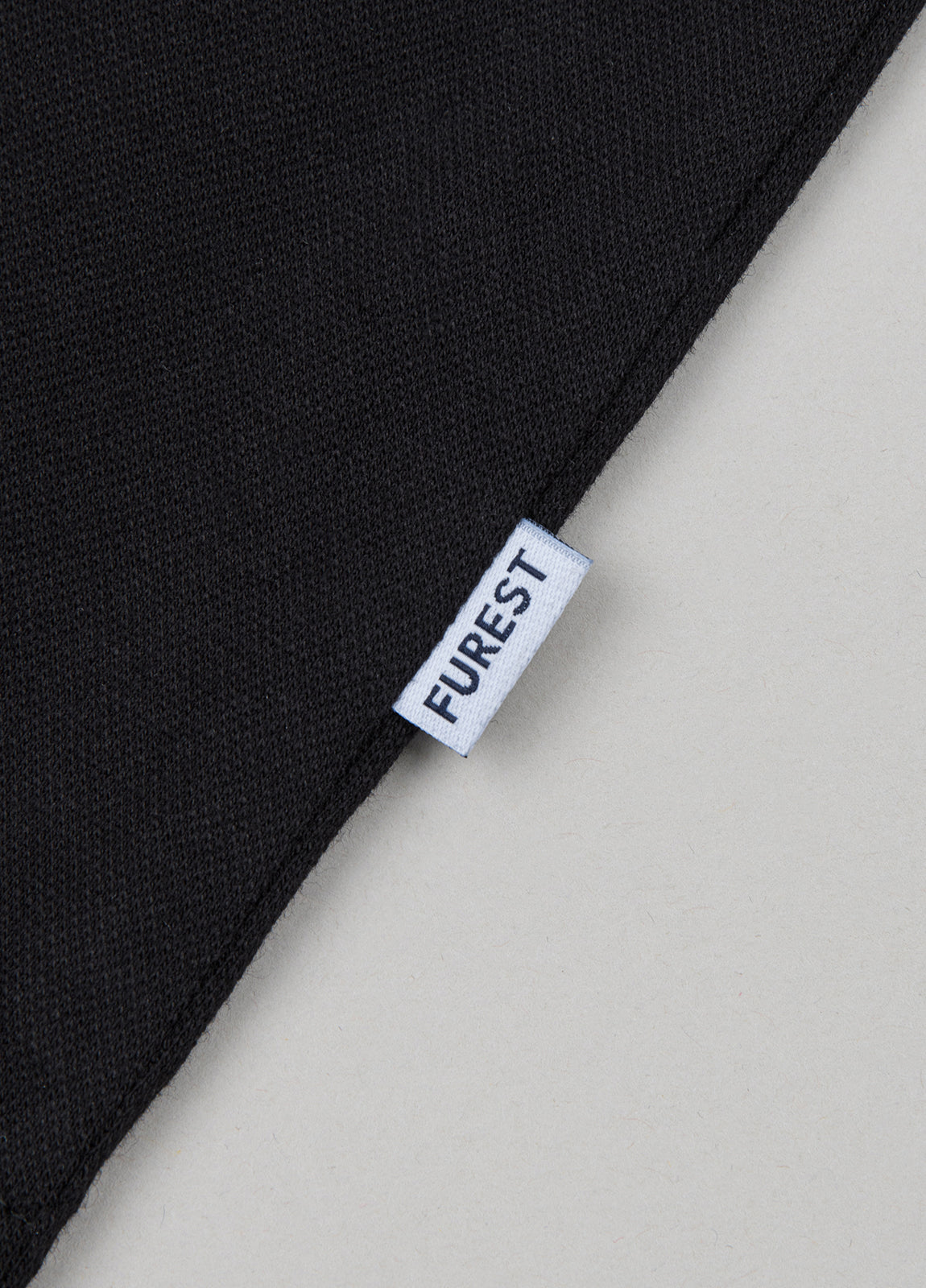 Black piqué short-sleeved polo shirt