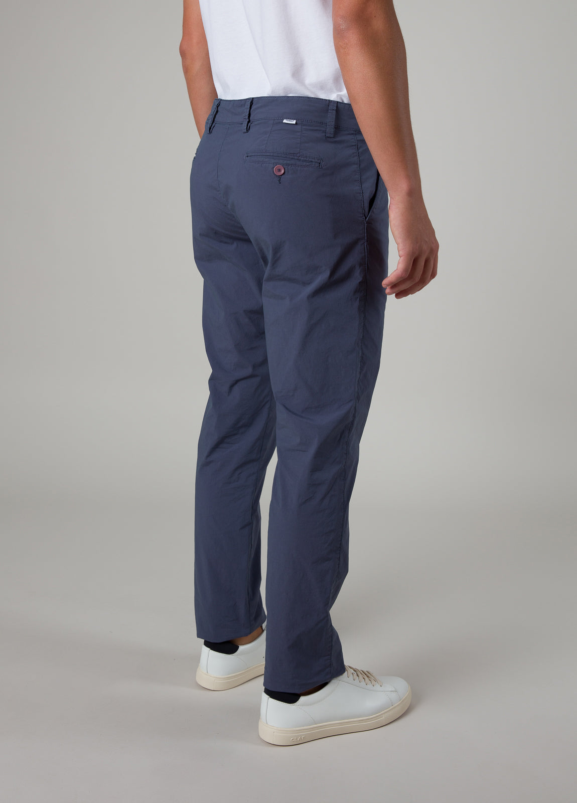 Pantalón chino plomo