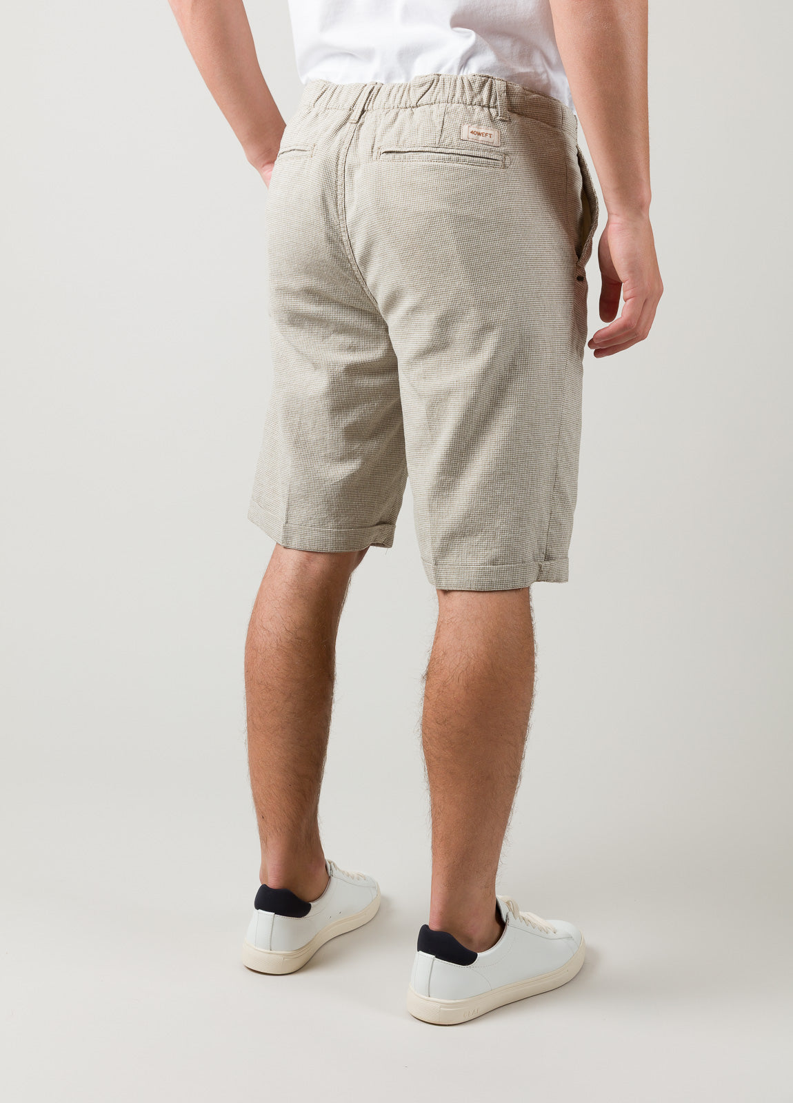 Bermuda pata de gallo beige