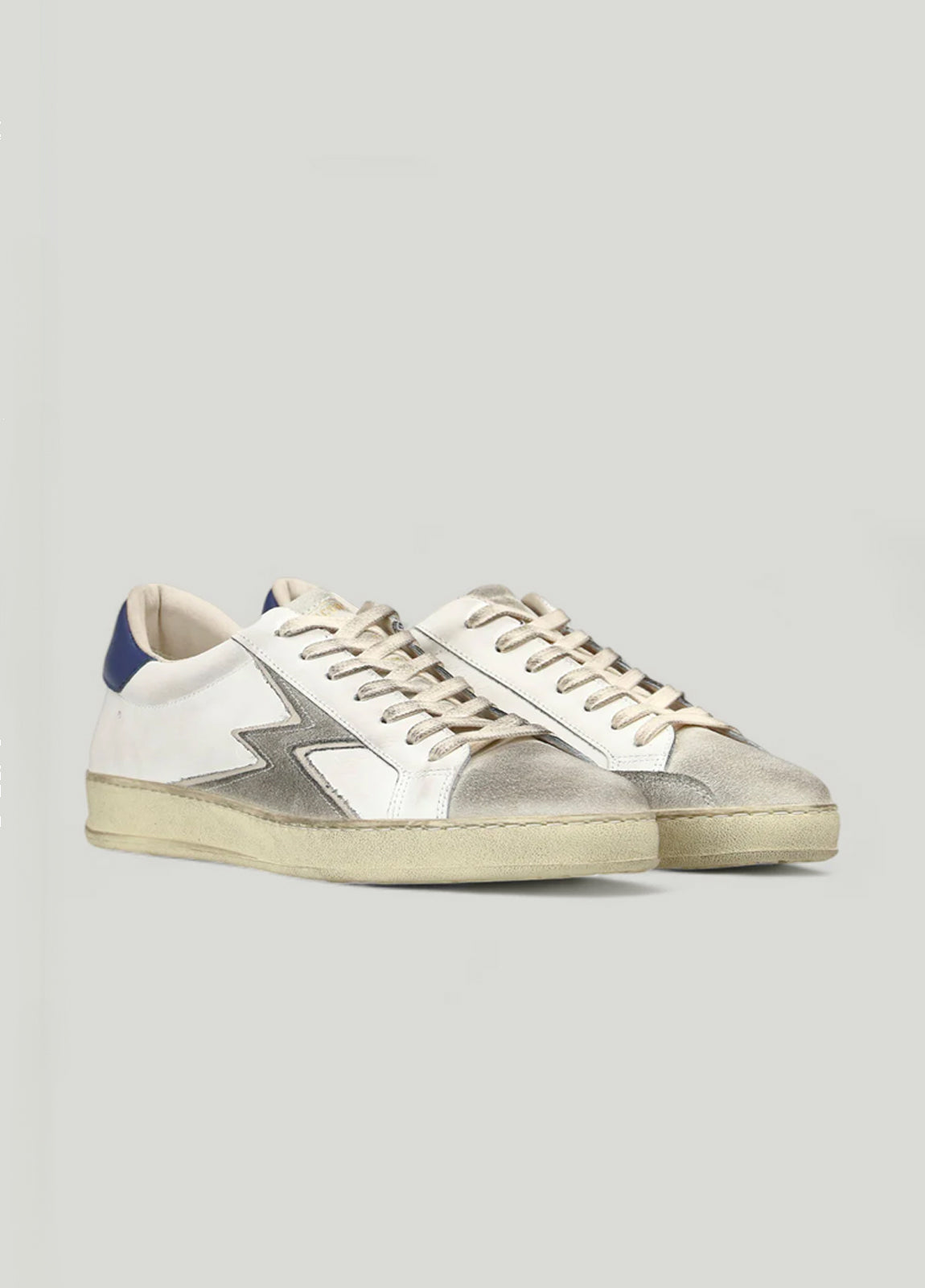 Calzado sport blanca y gris