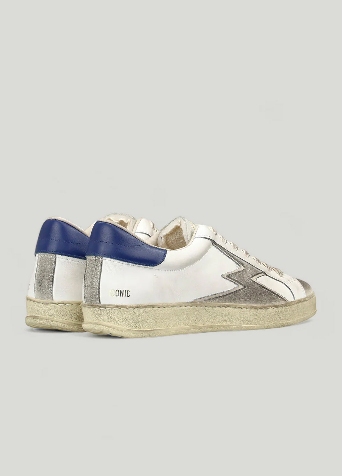Calzado sport blanca y gris