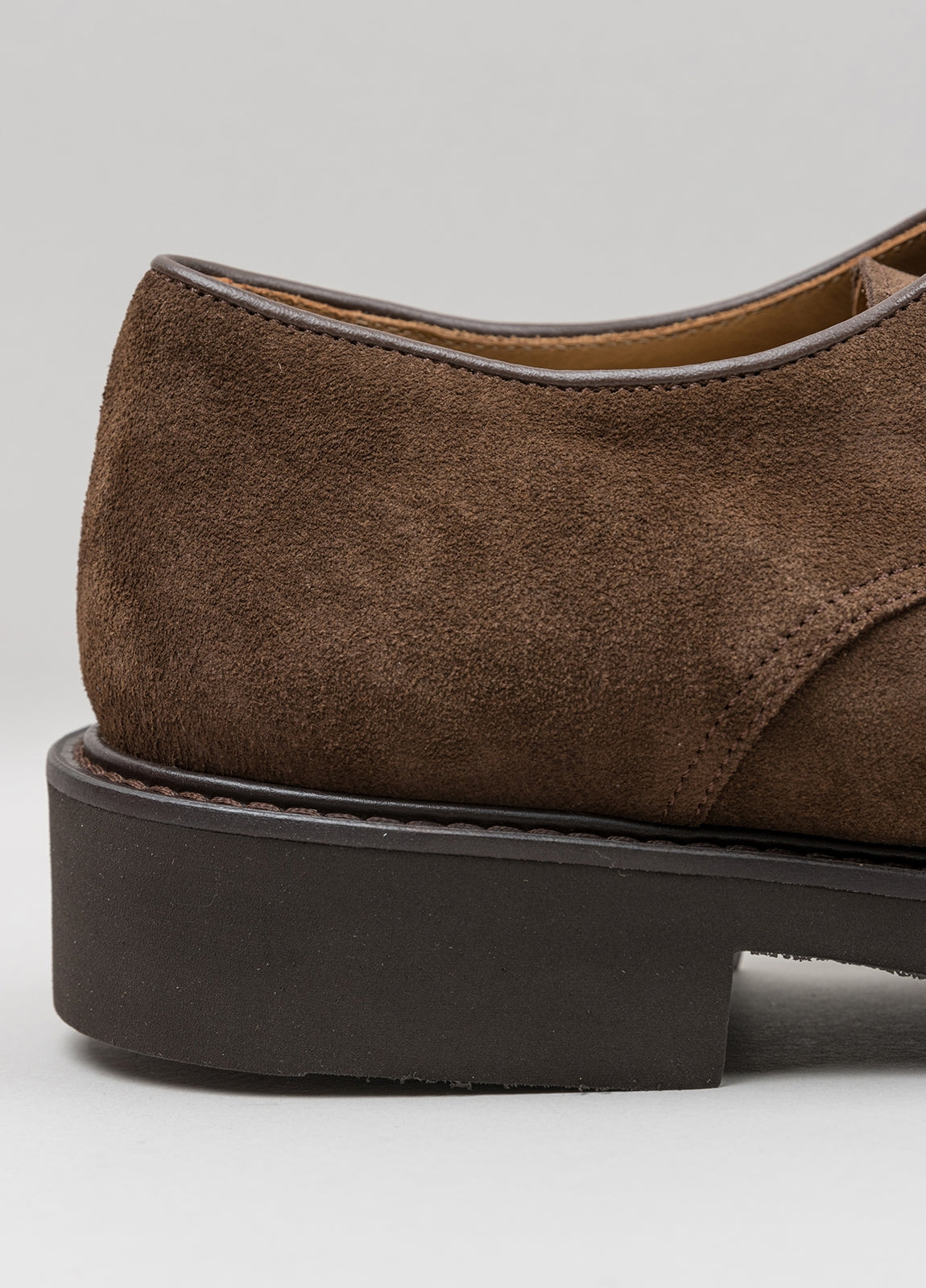Zapato sport wear serraje marrón