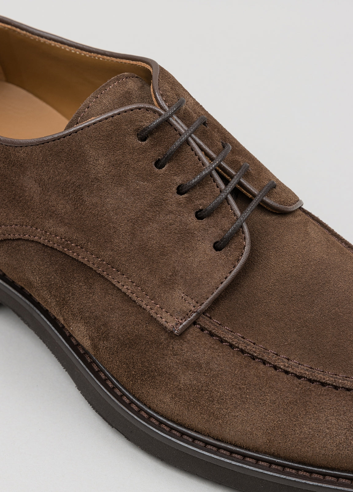 Zapato sport wear serraje marrón