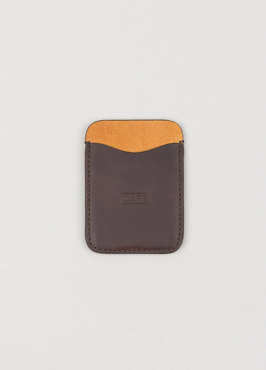 Tarjetero de piel color marrón y tostado