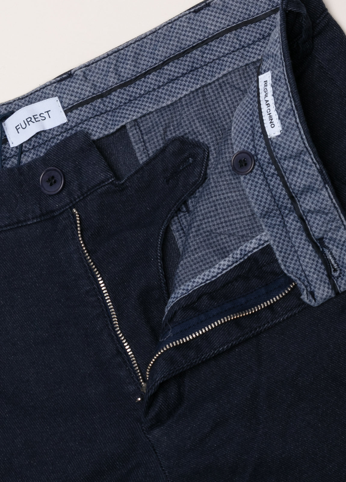 Pantalón chino regular marino