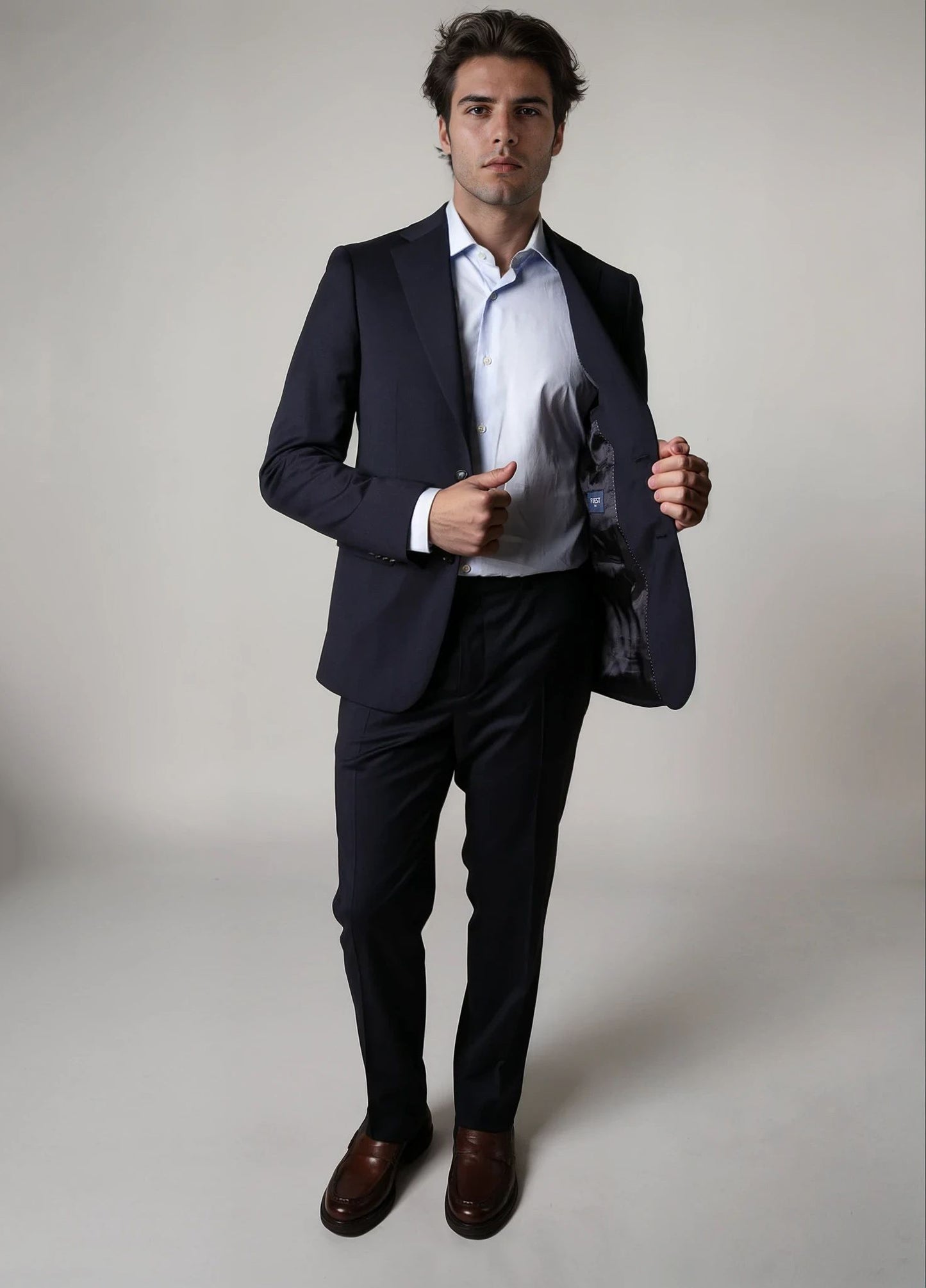 Traje liso marino