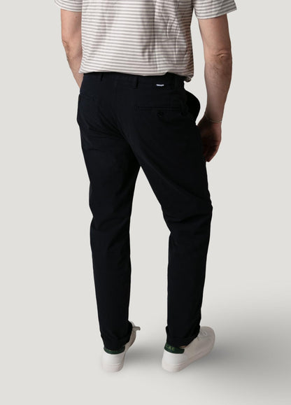 Pantalón casual chino marino