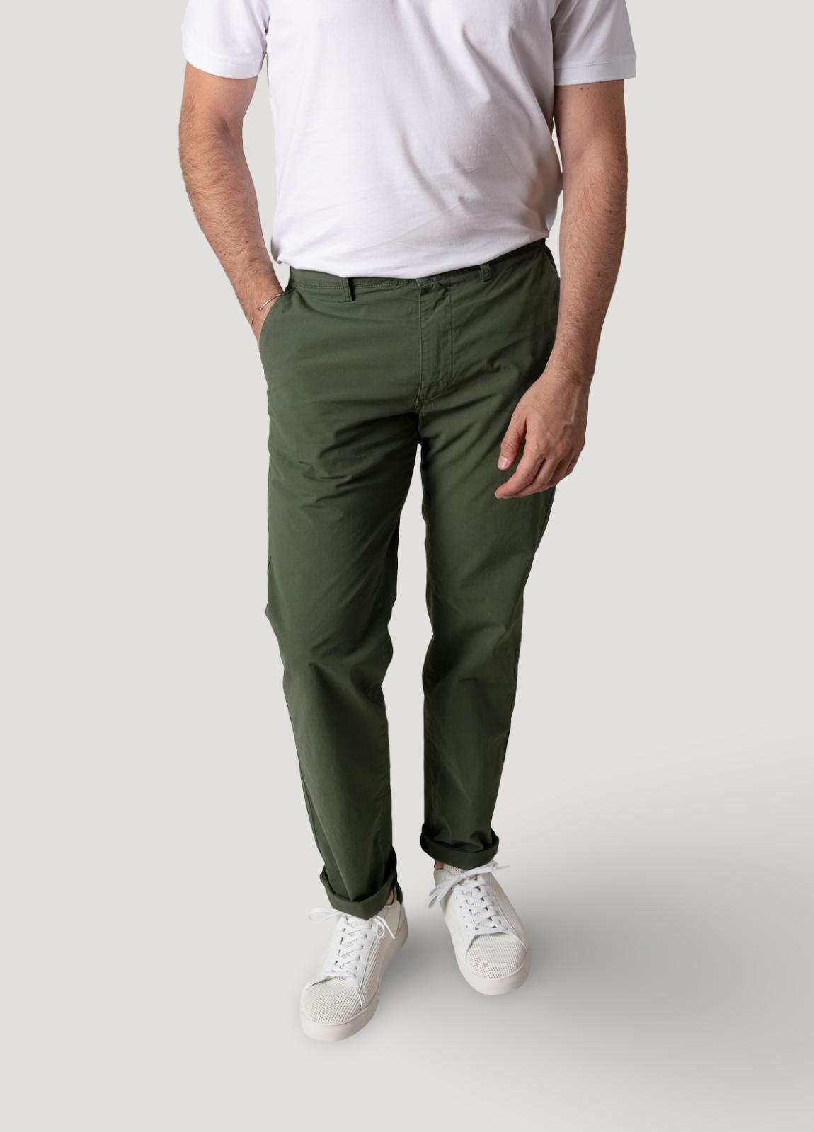 Green chino casual pants