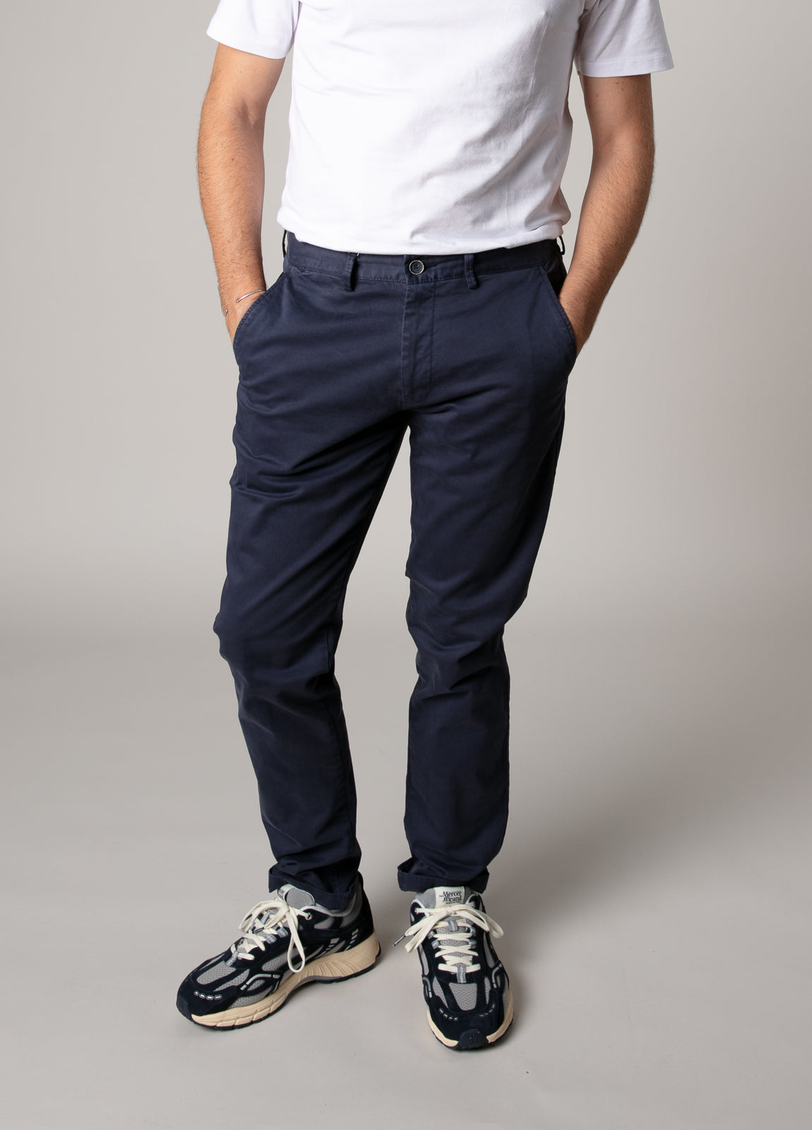 Pantalón chino gabardina azul marino
