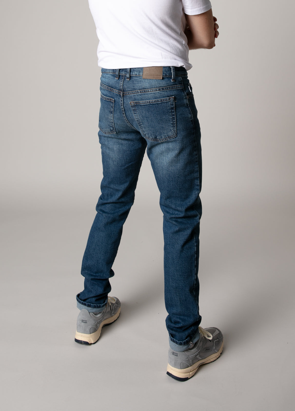 Pantalón tejano denim medio