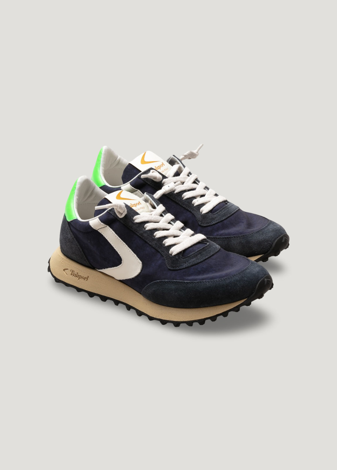 Sneaker marino