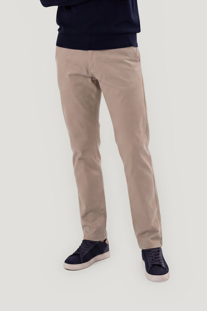 Pantalón chino regular beige