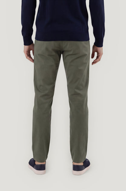 Pantalón chino regular kaki