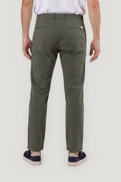 Pantalón chino regular kaki