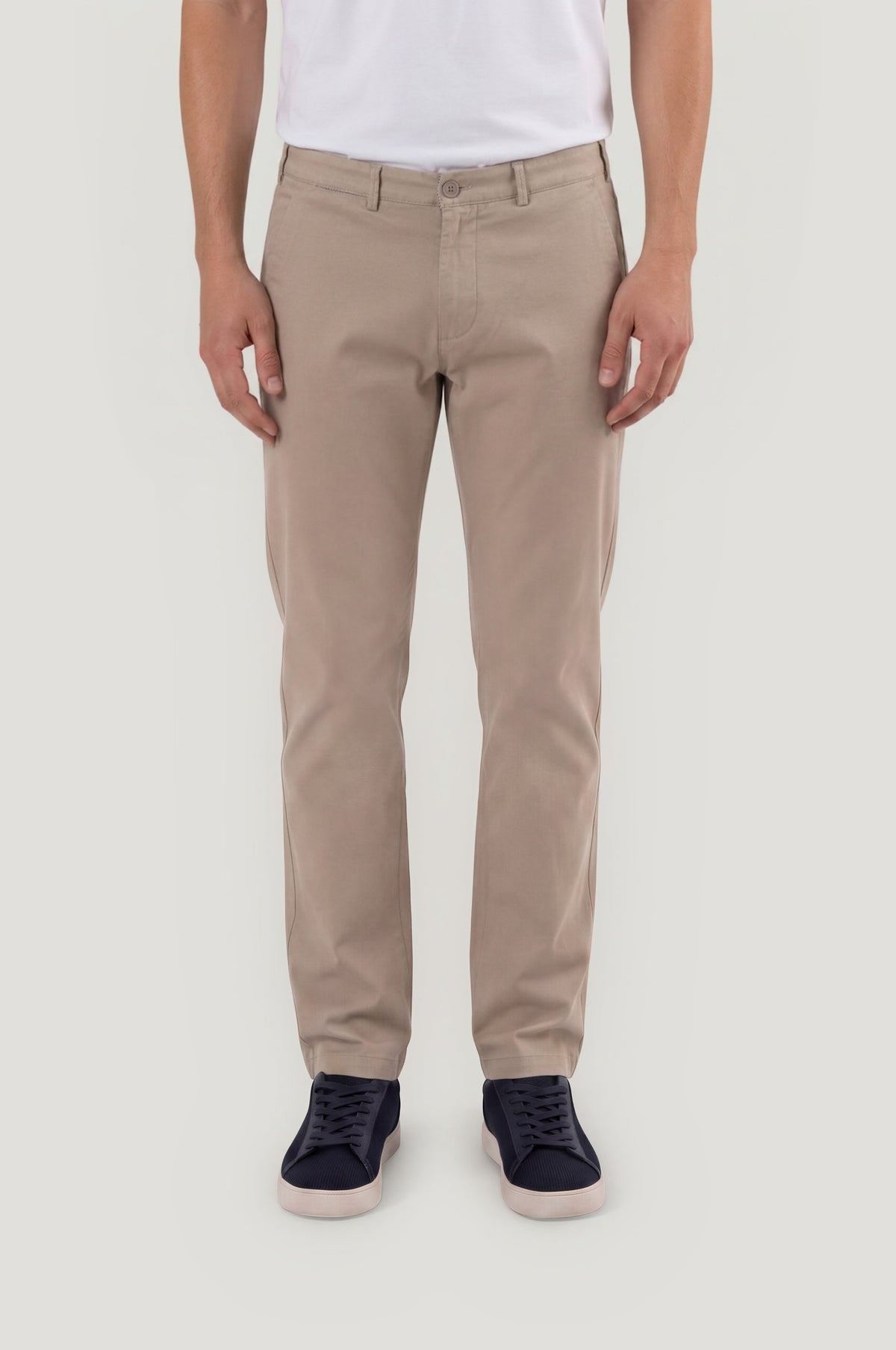 Pantalón chino regular beige