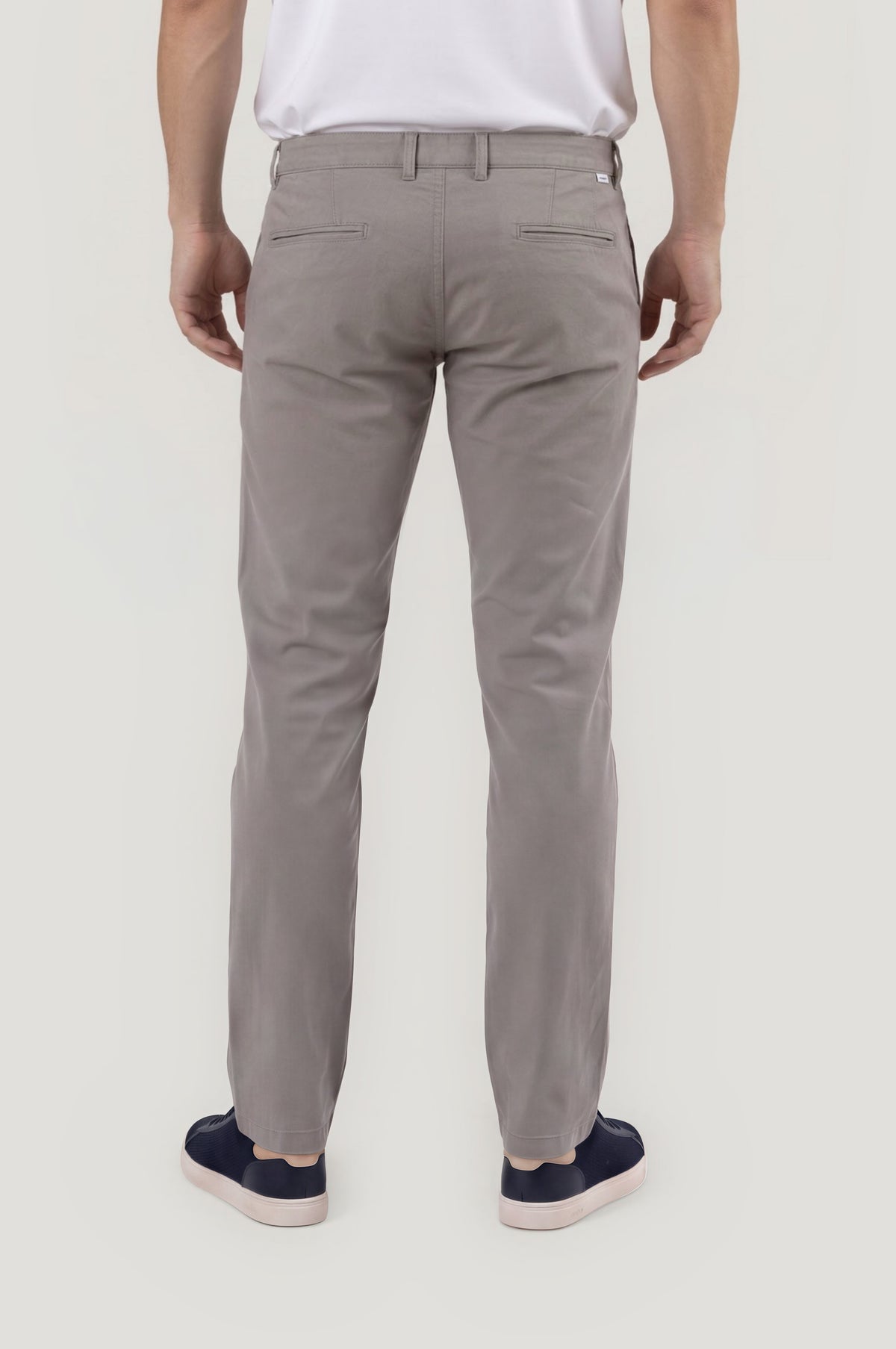 Pantalón chino regular gris