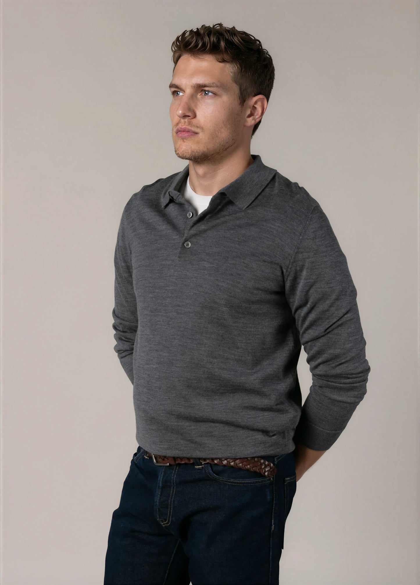 Jersey cuello polo lana merino gris oscuro