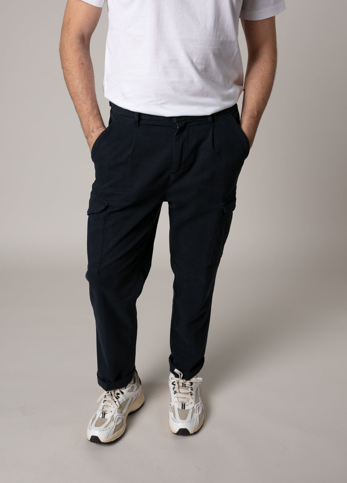 Pantalón cargo azul marino