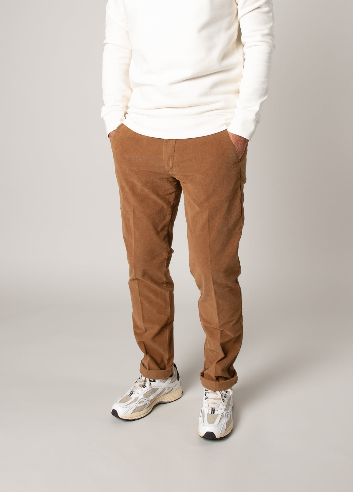 Pantalón micro pana tostado