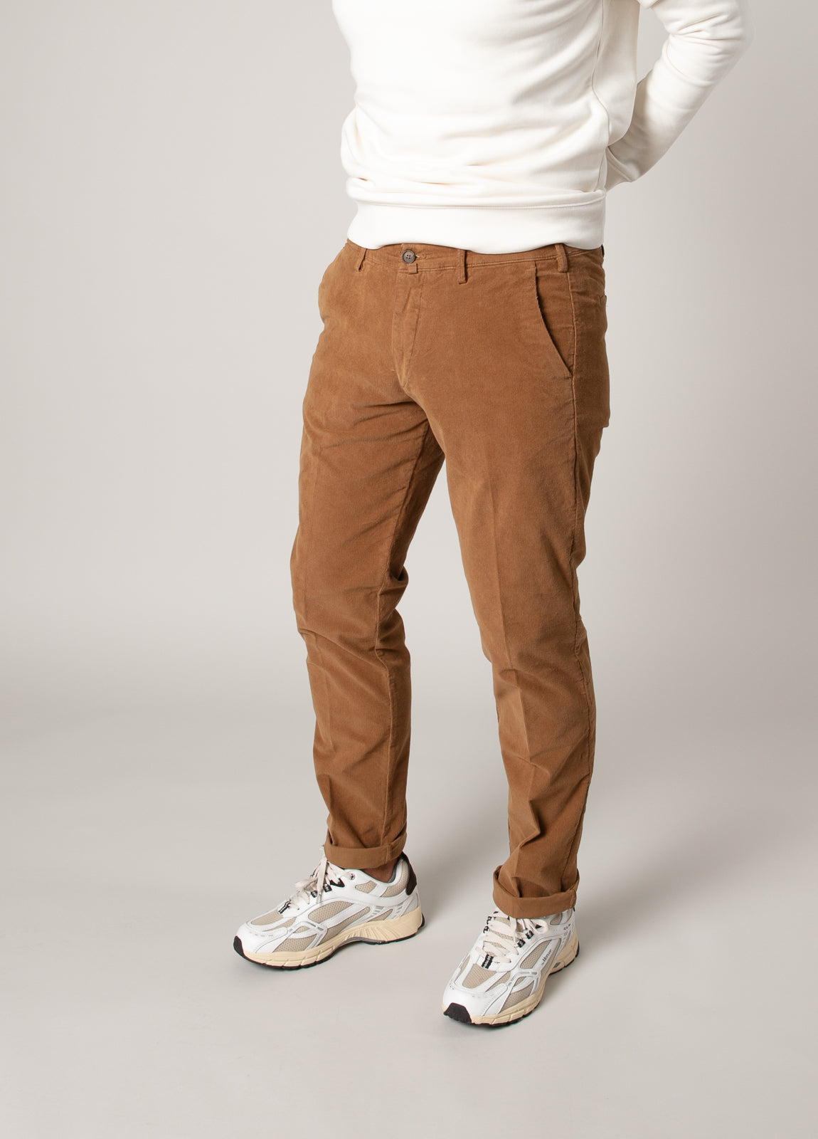 Pantalón micro pana tostado