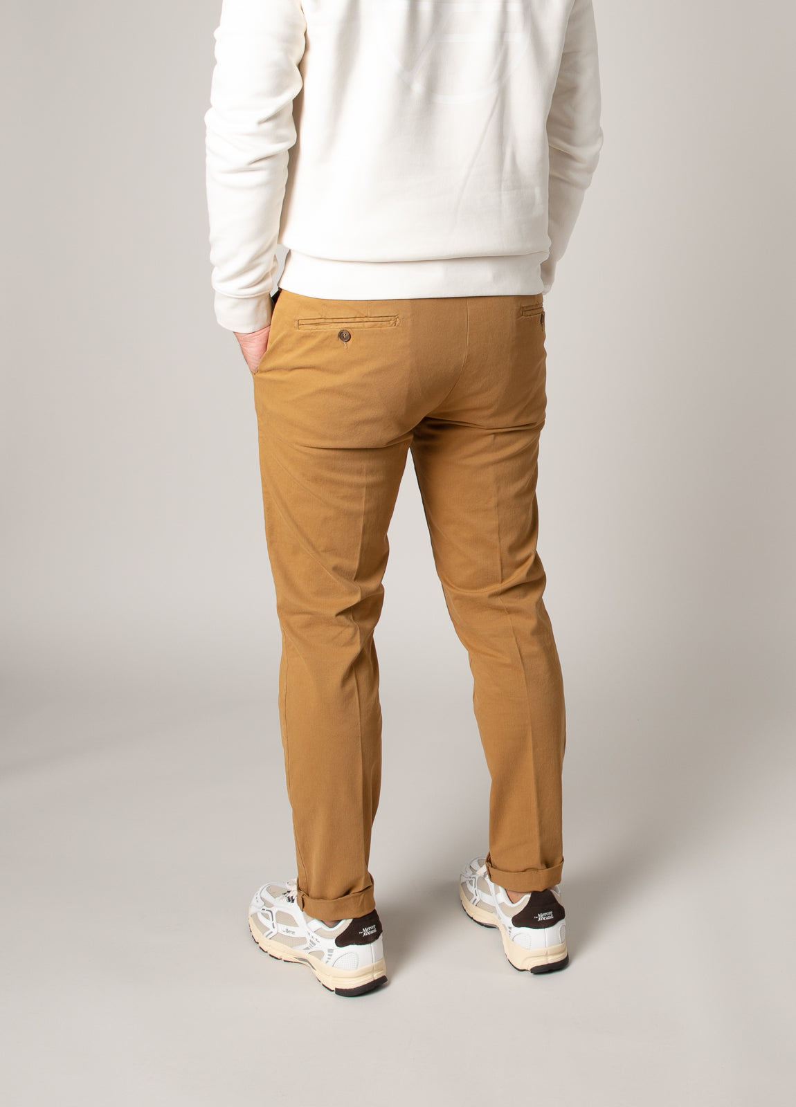 Pantalón chino gabardina tostado