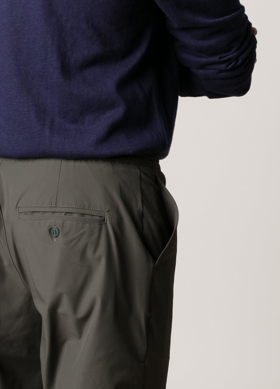 Pantalón active kaki