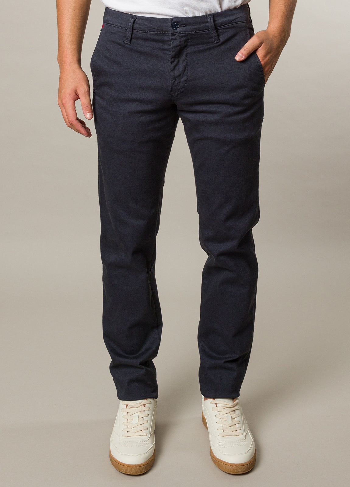 Pantalón chino azul marino