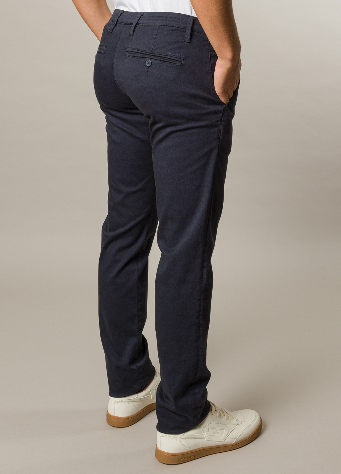 Pantalón chino azul marino